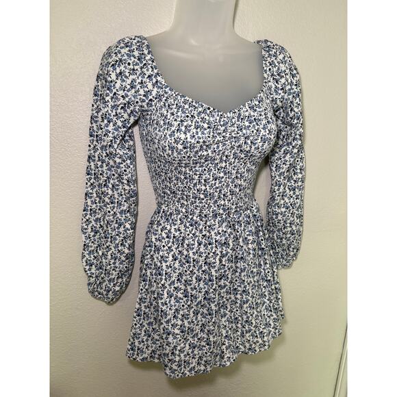 Holster White & Blue Floral Romper with Sweetheart Neckline, Size XS - Picture 1 of 10